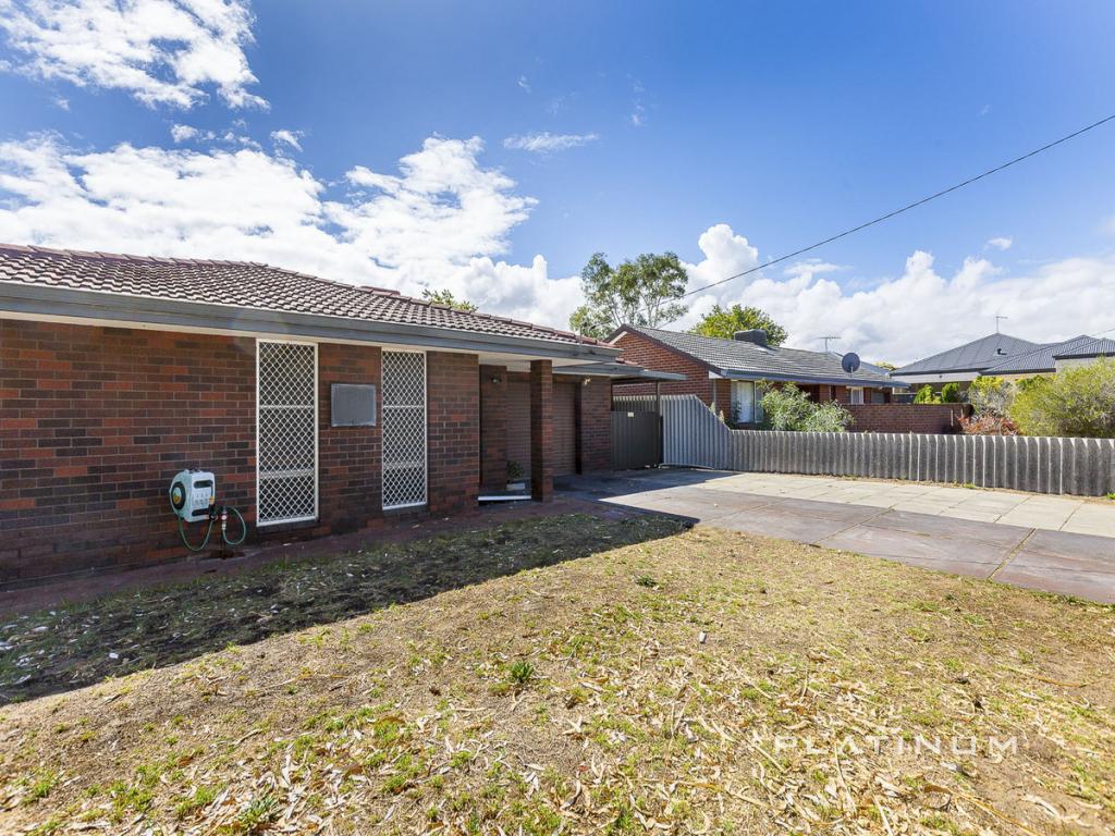 3 Seaflower Cres, Craigie, WA 6025