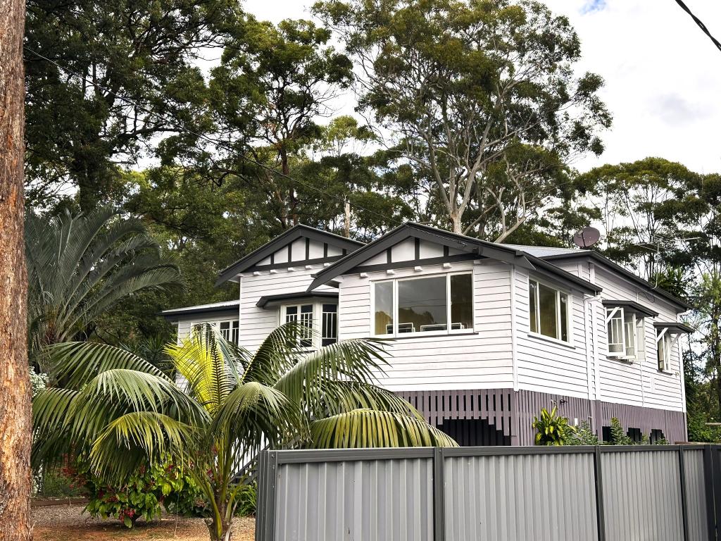 94 Channel St, Russell Island, QLD 4184