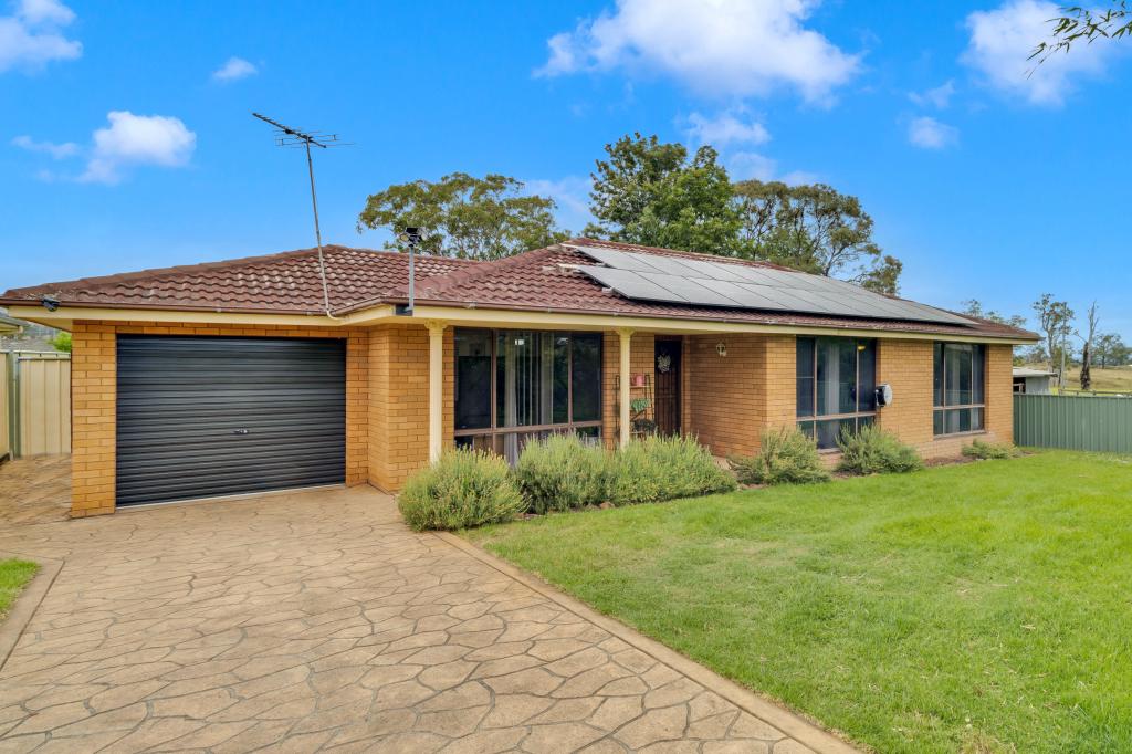 152 SEGENHOE ST, ABERDEEN, NSW 2336