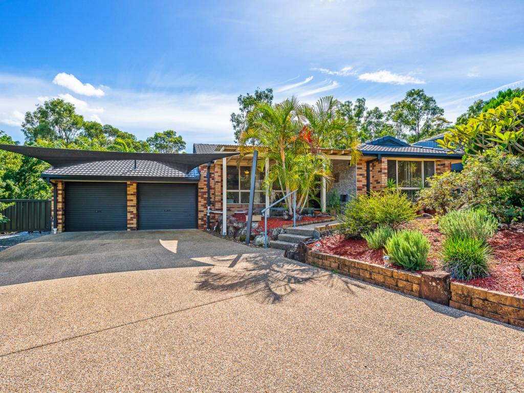 20 Tuvalu St, Pacific Pines, QLD 4211