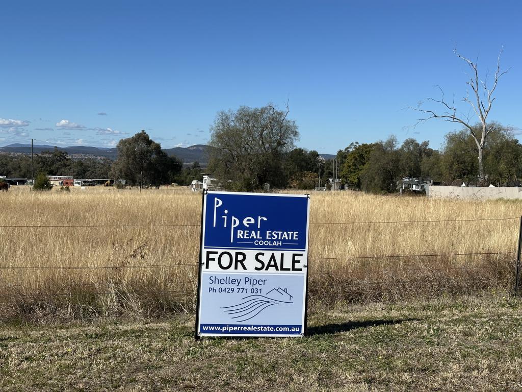 30 Merrigula St, Tambar Springs, NSW 2381