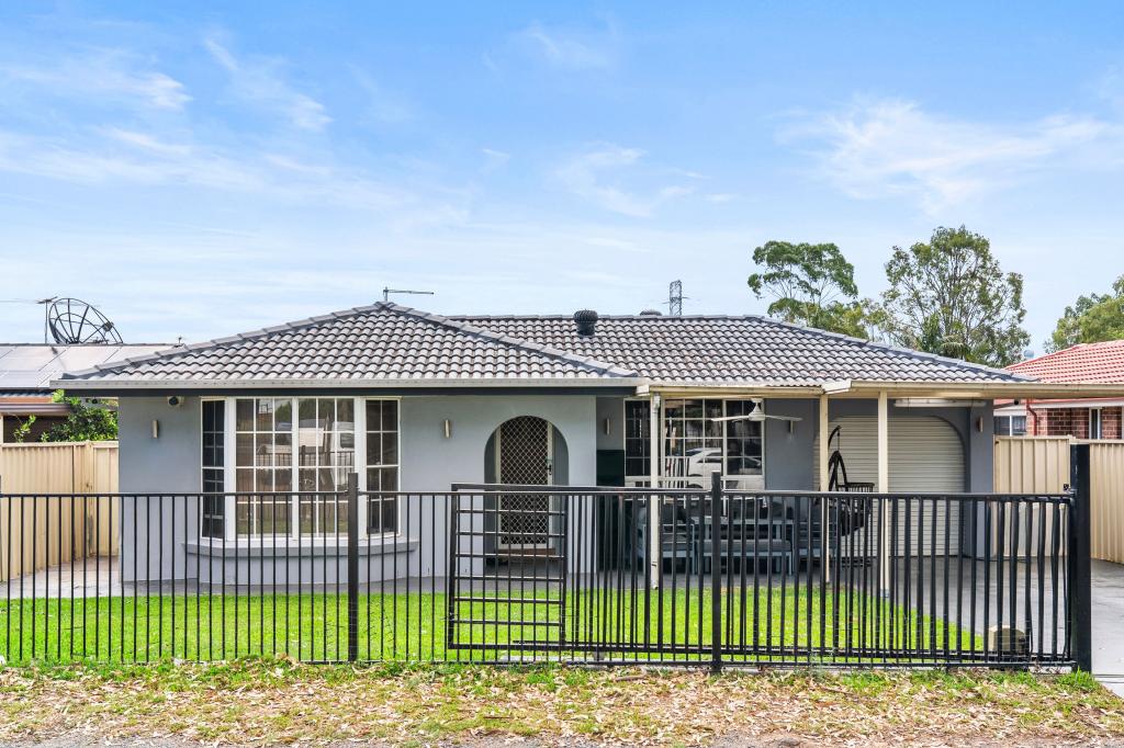 6 Strouthion Ct, Green Valley, NSW 2168
