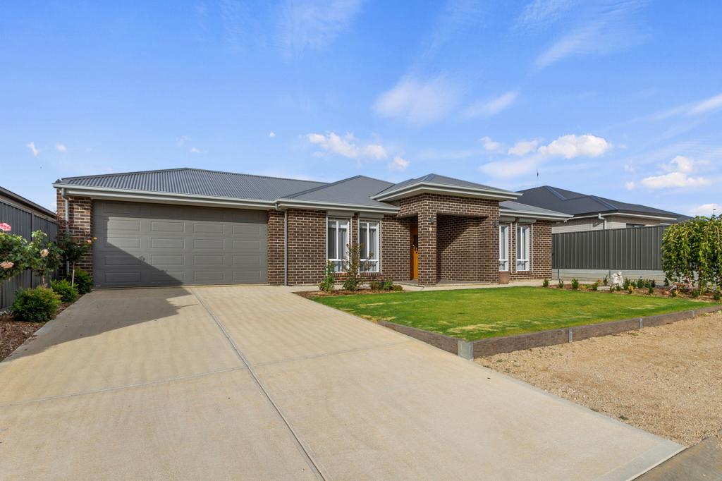17 Cook Ave, Blyth, SA 5462