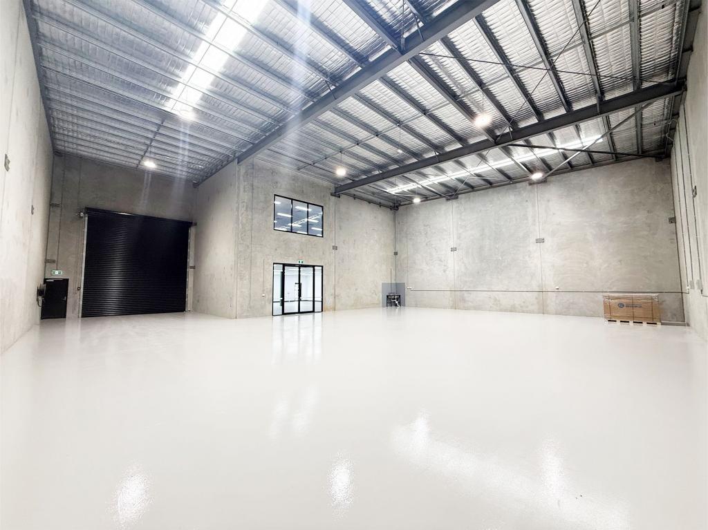 2/2 STONE CT, SLACKS CREEK, QLD 4127