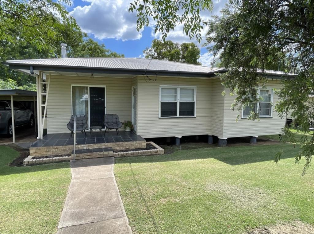 44 Wallace St, Bell, QLD 4408