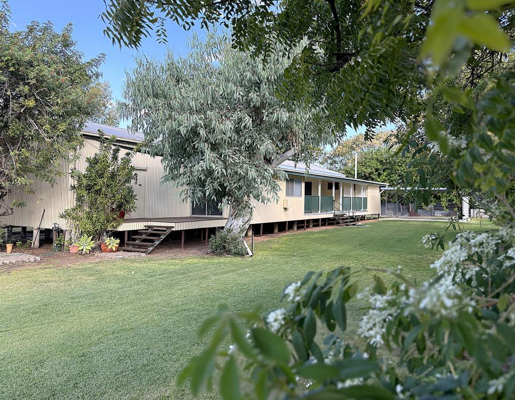 51 OAK ST, BARCALDINE, QLD 4725