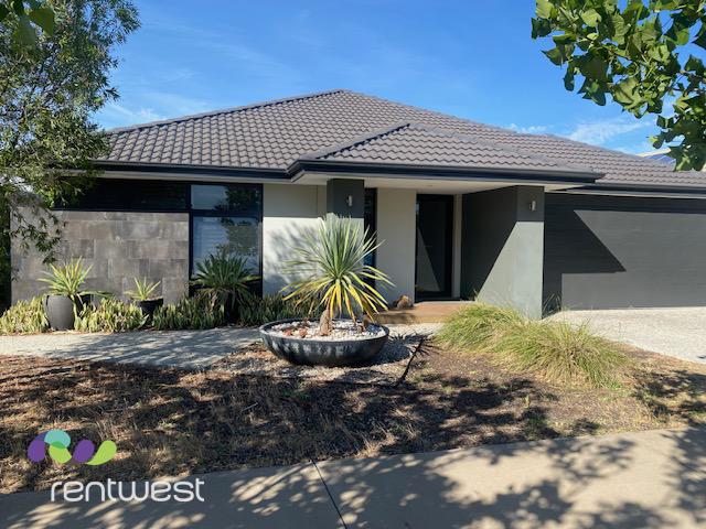 27 SERPENTINE DR, SOUTH GUILDFORD, WA 6055