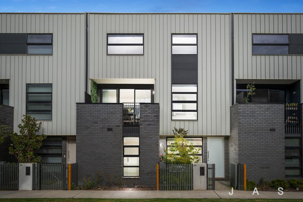 25 Deakin Ave, Altona North, VIC 3025