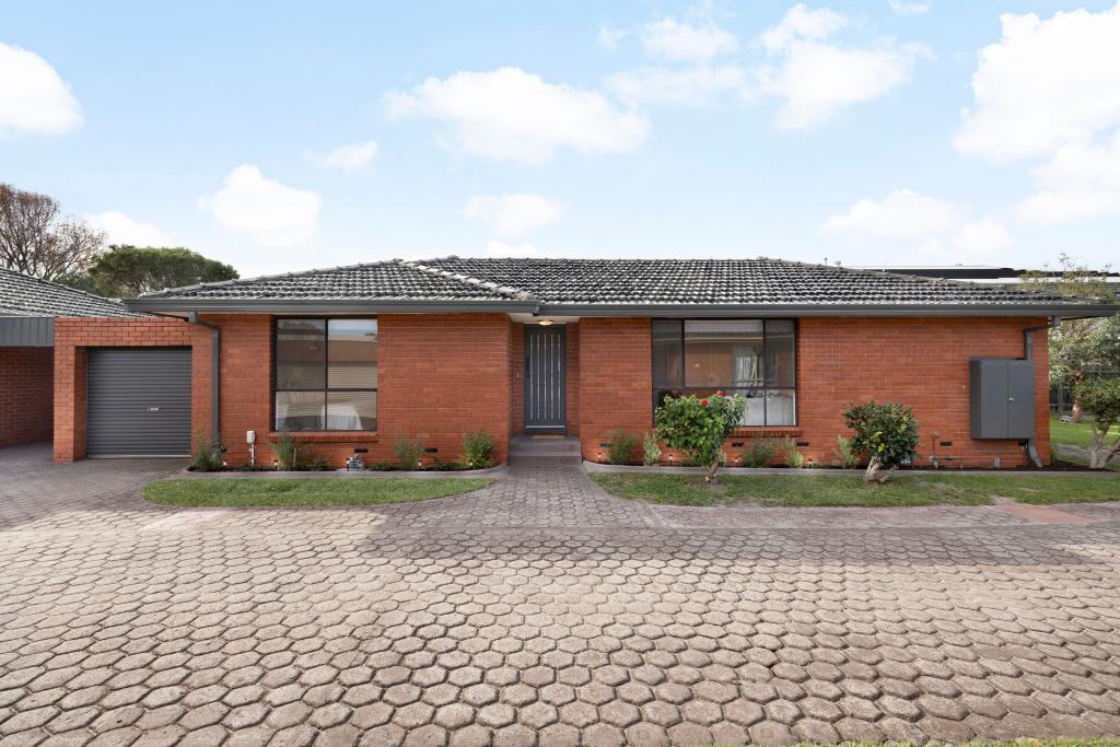 2/131 THOMAS ST, HAMPTON, VIC 3188