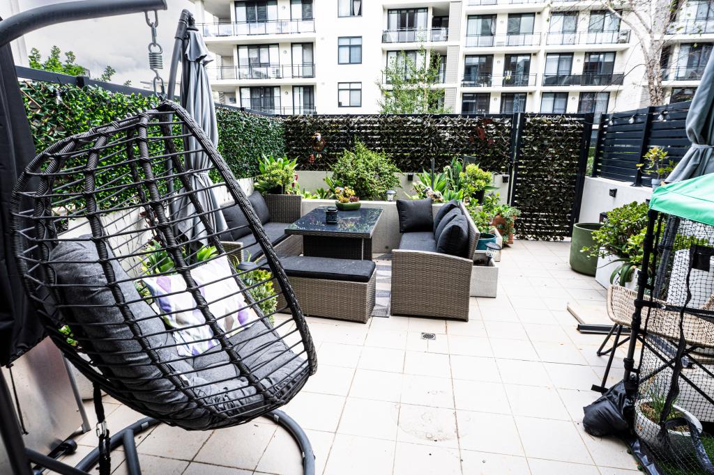 243/17 MARINE PDE, WENTWORTH POINT, NSW 2127