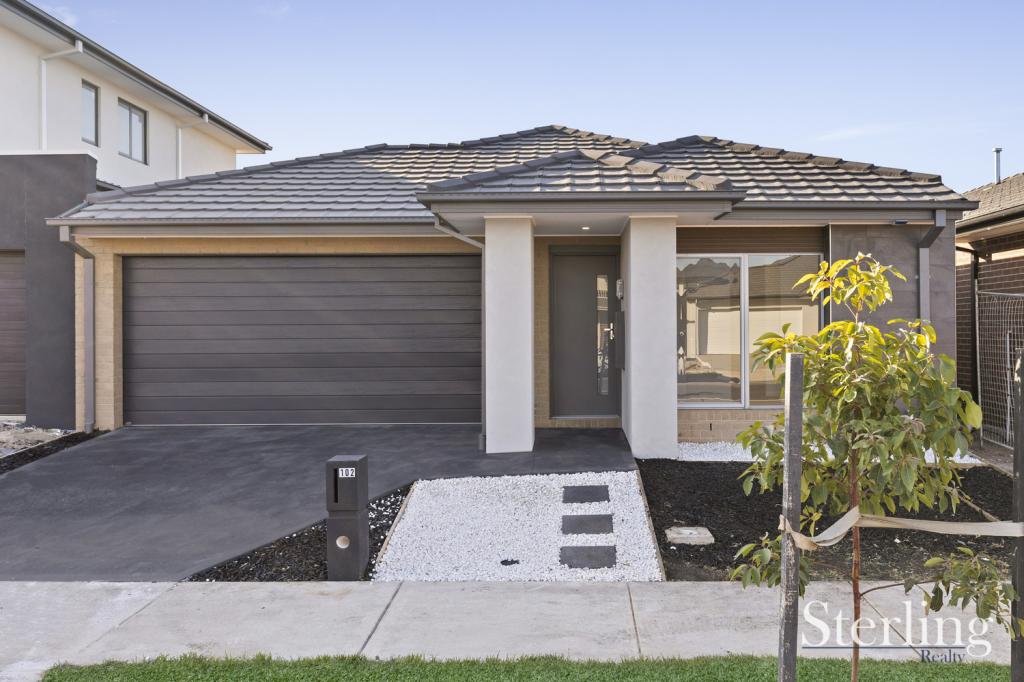 102 Prudence Pde, Point Cook, VIC 3030
