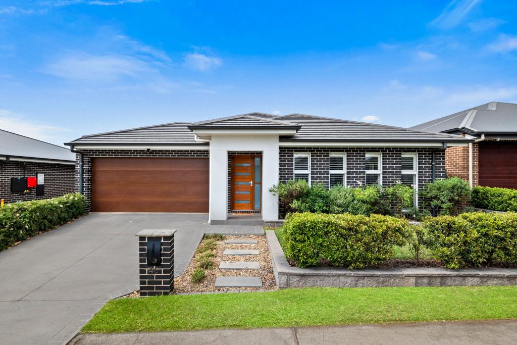 46 Fanflower Ave, Denham Court, NSW 2565