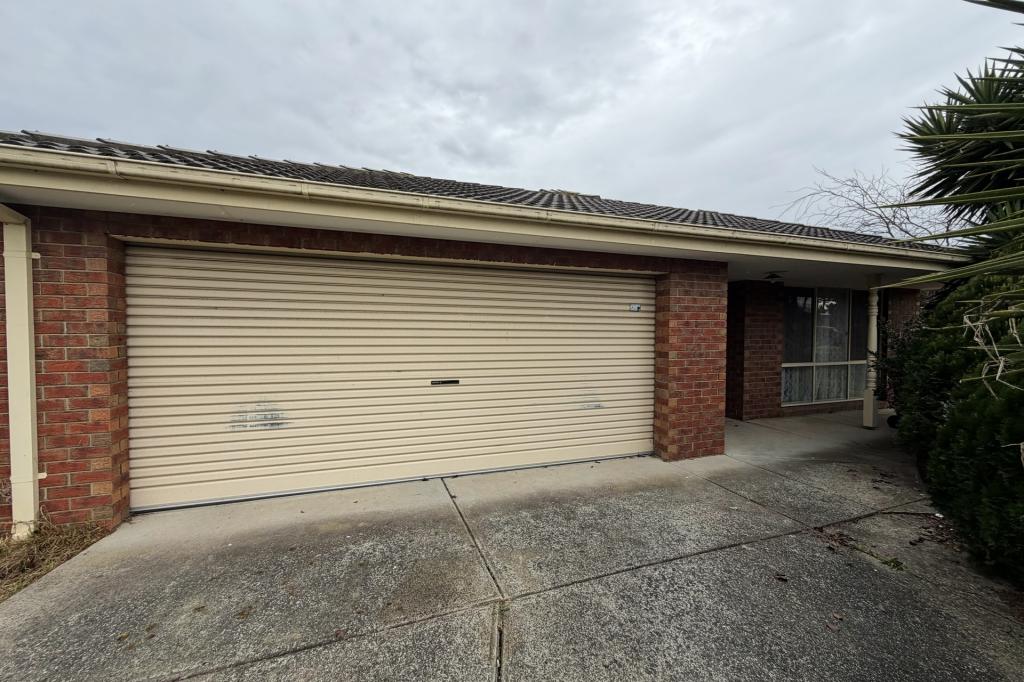 17 PROVIDENCE DR, CRANBOURNE WEST, VIC 3977