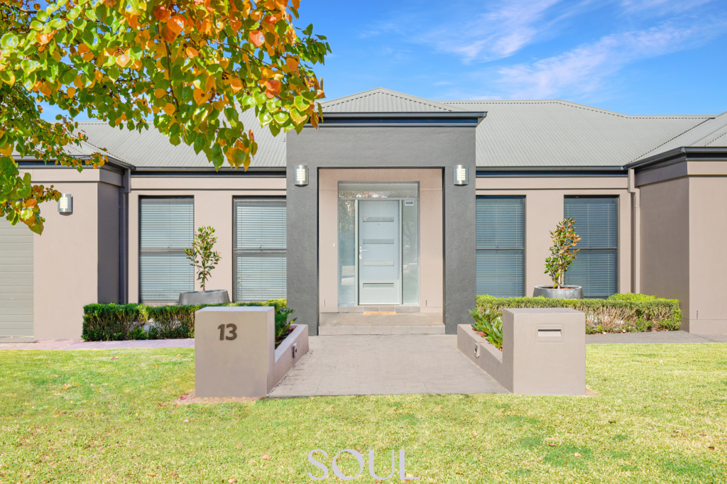 13 Hardwick St, Griffith, NSW 2680