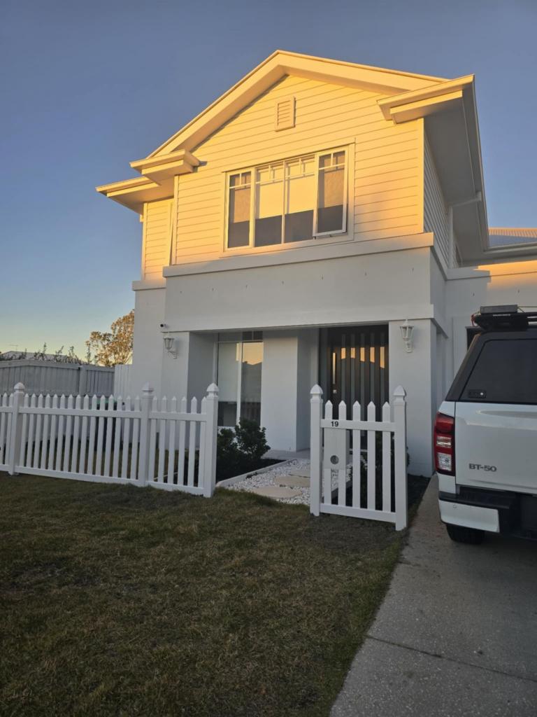 19 Gabbie Cres, Nirimba, QLD 4551