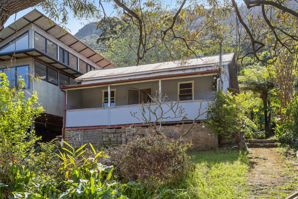 52 BUTTENSHAW DR, COLEDALE, NSW 2515