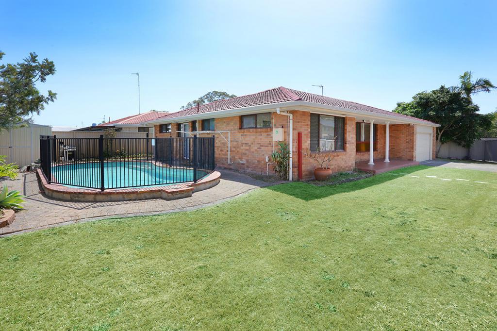 19 Oceanic Dr, Mermaid Waters, QLD 4218