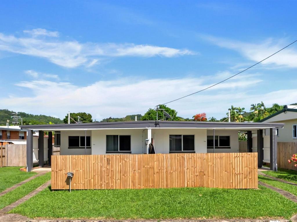 21 York St, Whitfield, QLD 4870