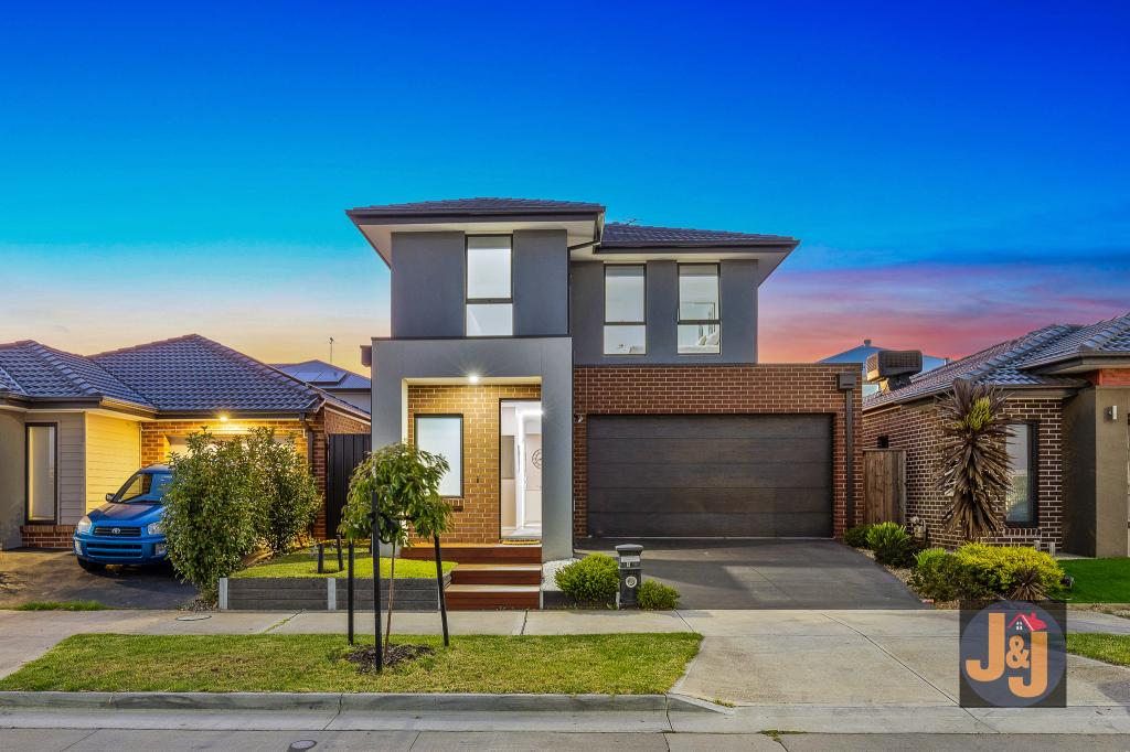 84 EXPLORATION AVE, WERRIBEE, VIC 3030