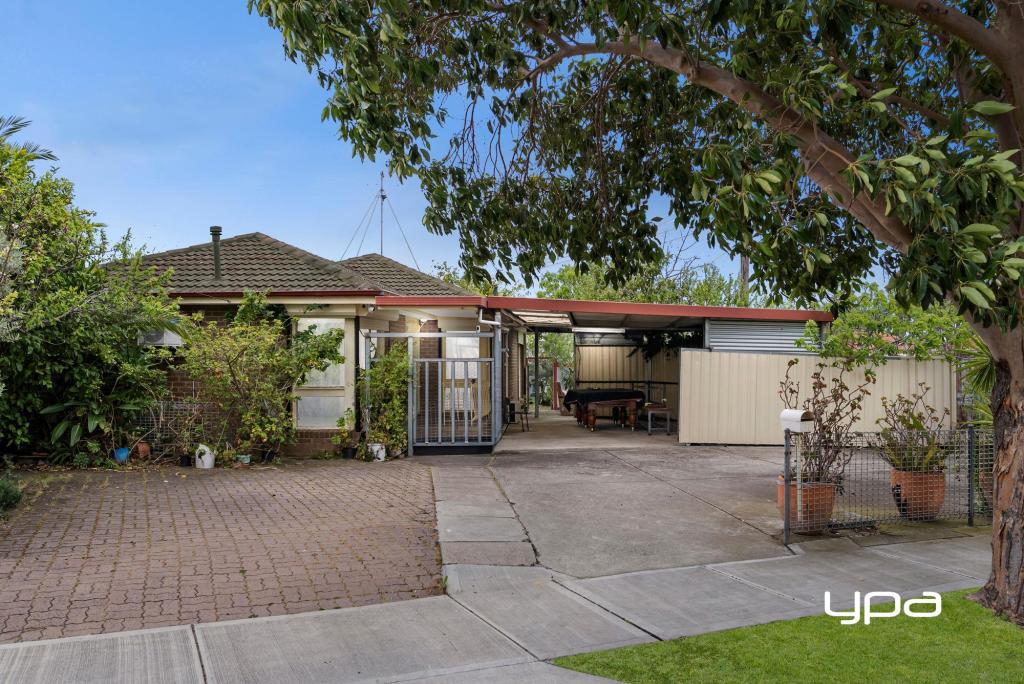 38 Maplewood Rd, Kings Park, VIC 3021