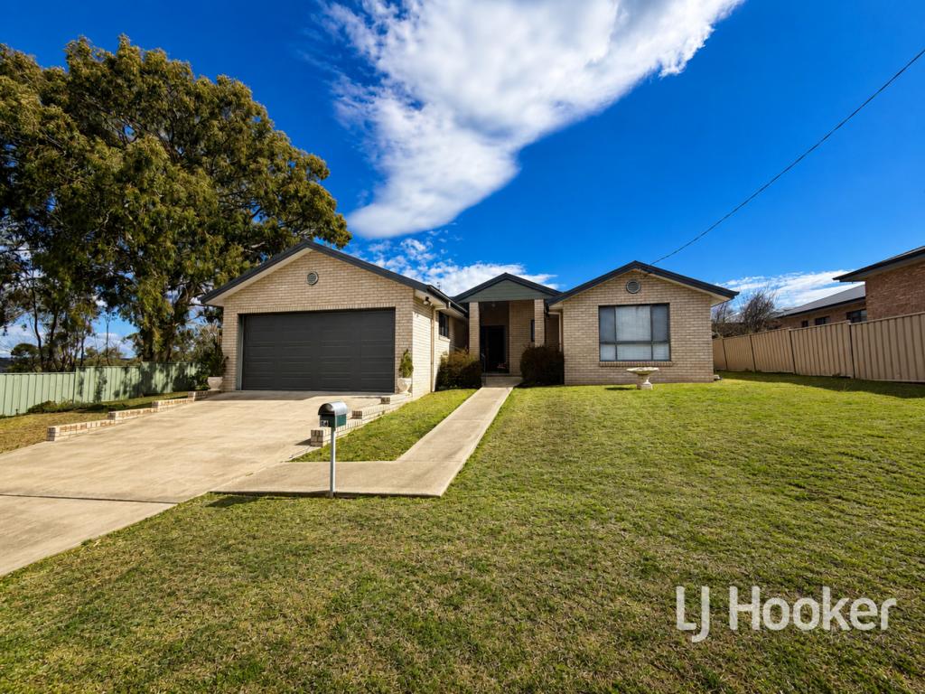 24 HARLAND ST, INVERELL, NSW 2360
