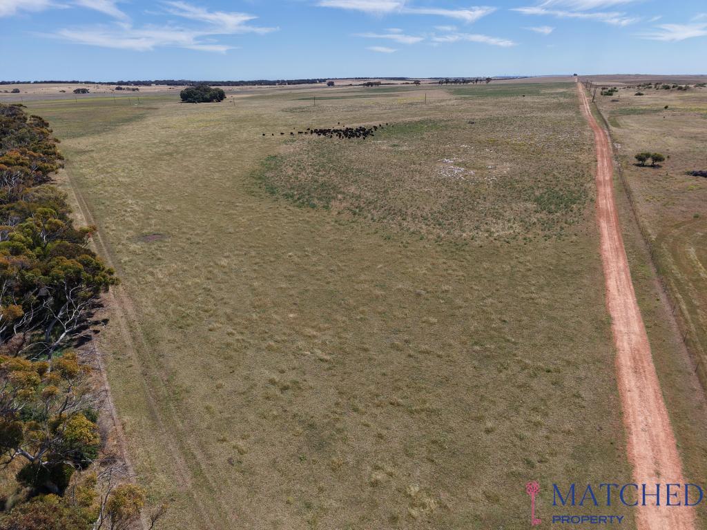 29935 Brand Hwy, Yardarino, WA 6525