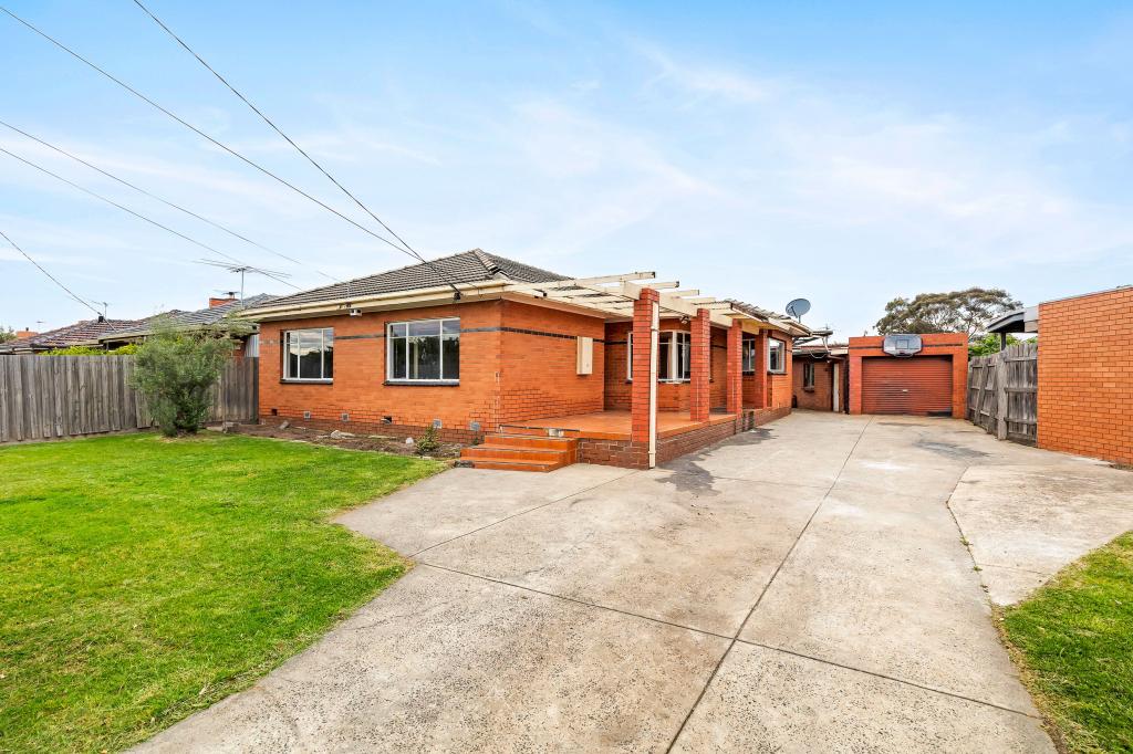 63 LYDIA AVE, CAMPBELLFIELD, VIC 3061