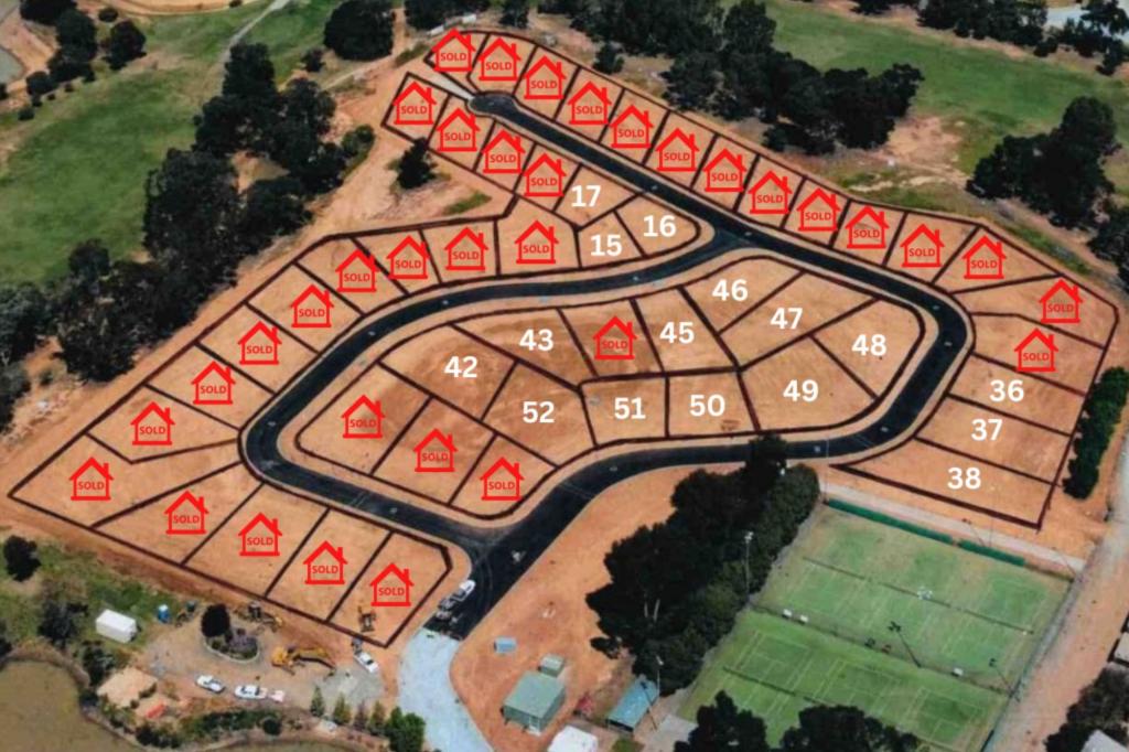 00 THE GOLF CLUB EST, MOAMA, NSW 2731