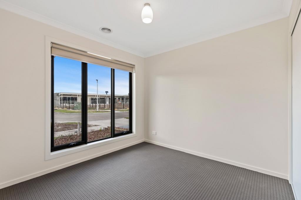 15 Laurimar Gr, Wyndham Vale, VIC 3024