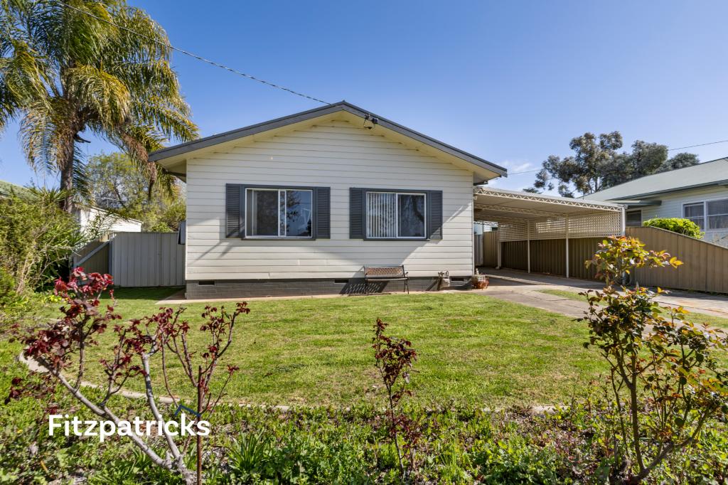 10 Paull St, Kooringal, NSW 2650