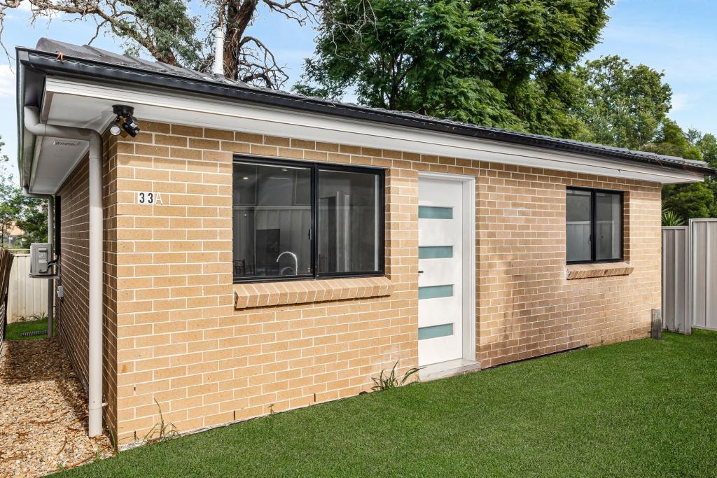 33 & 33a Cedar Cres, North St Marys, NSW 2760