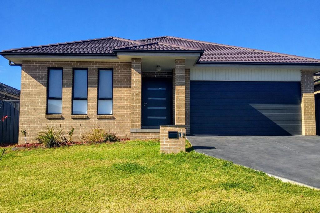 13 Explorer St, Gregory Hills, NSW 2557