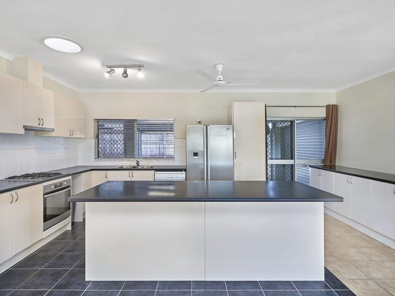 9 Mcfarlane Dr, Kanimbla, QLD 4870