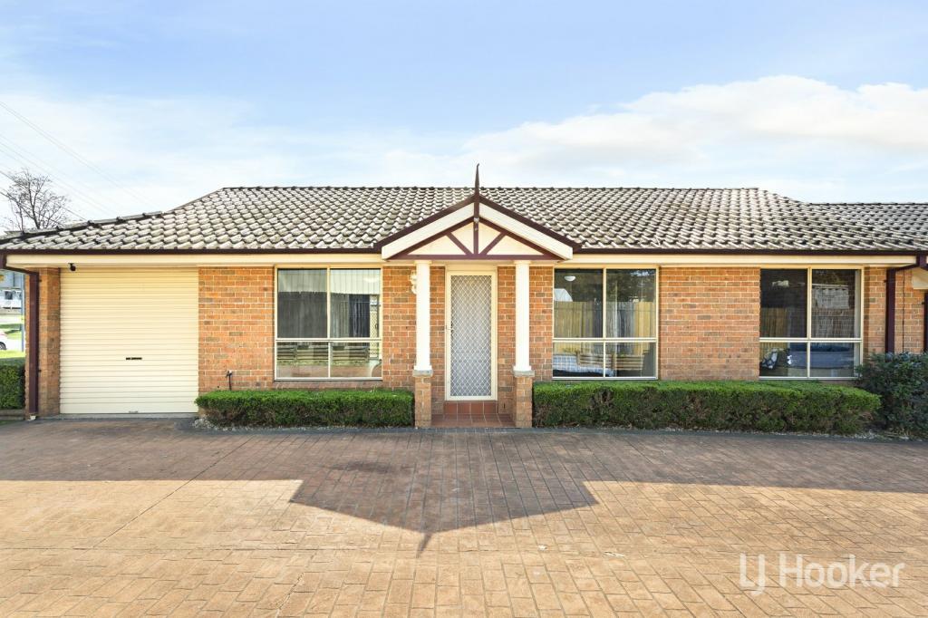 4/233 GREAT SOUTHERN RD, BARGO, NSW 2574