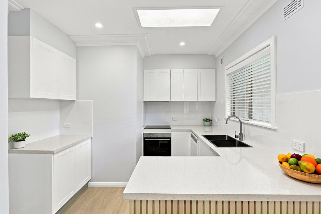 5 Lone Pine Ave, Umina Beach, NSW 2257