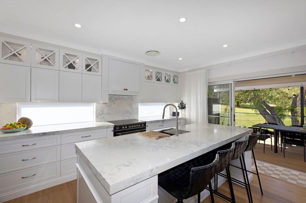 84 Grandview St, Shelly Beach, NSW 2261