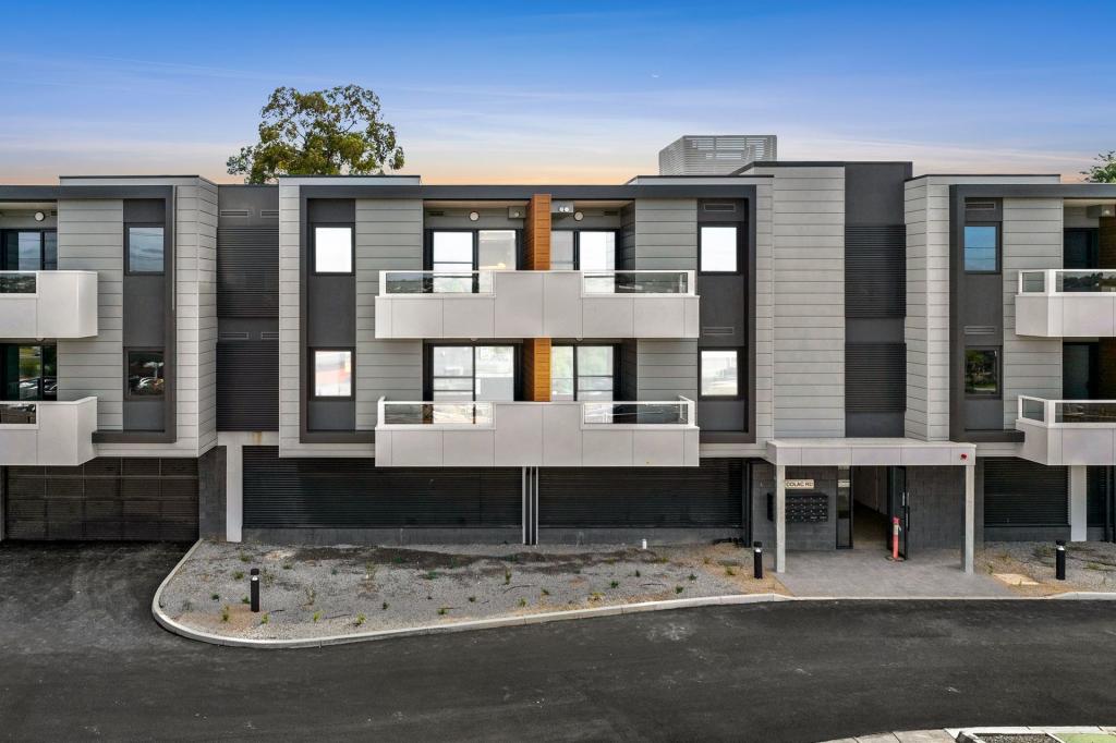 2001/104 Colac Rd, Highton, VIC 3216
