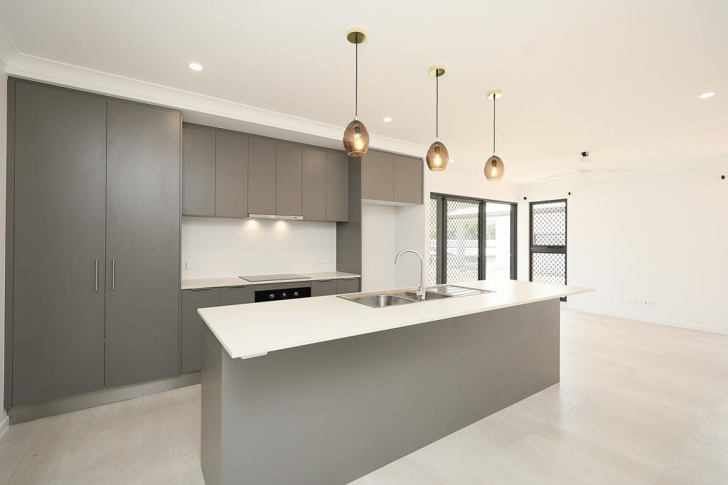 1b Myra Cl, Bentley Park, QLD 4869