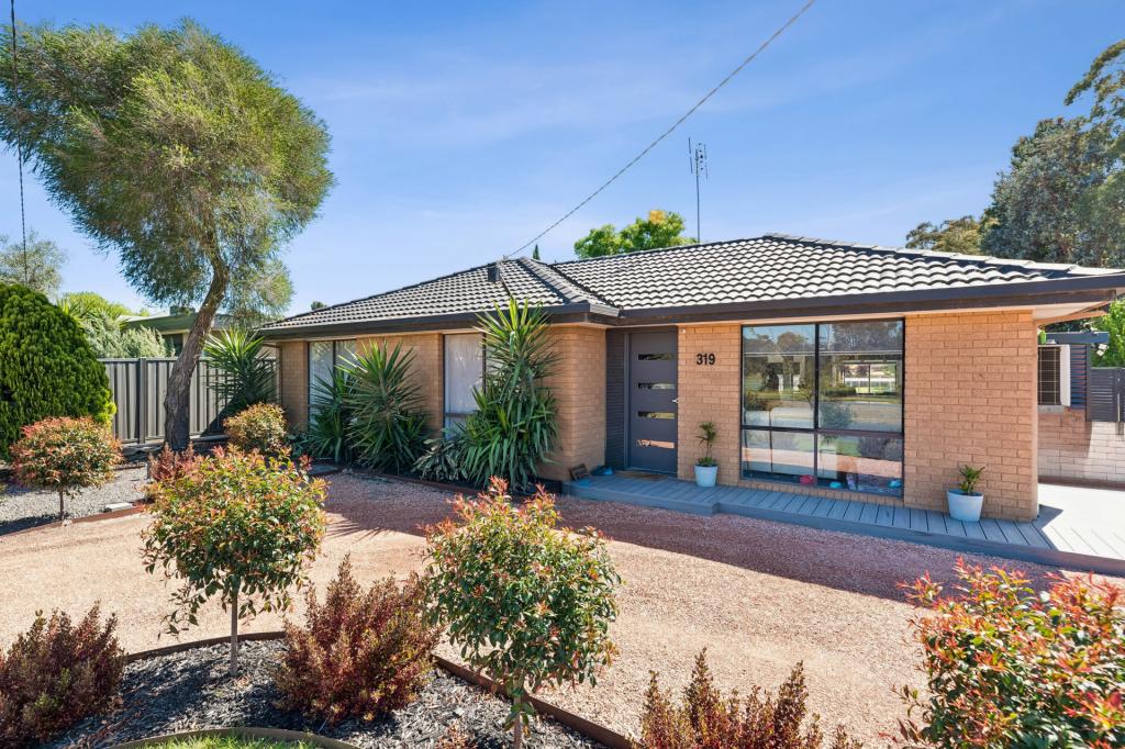 319 Mcivor Rd, Junortoun, VIC 3551