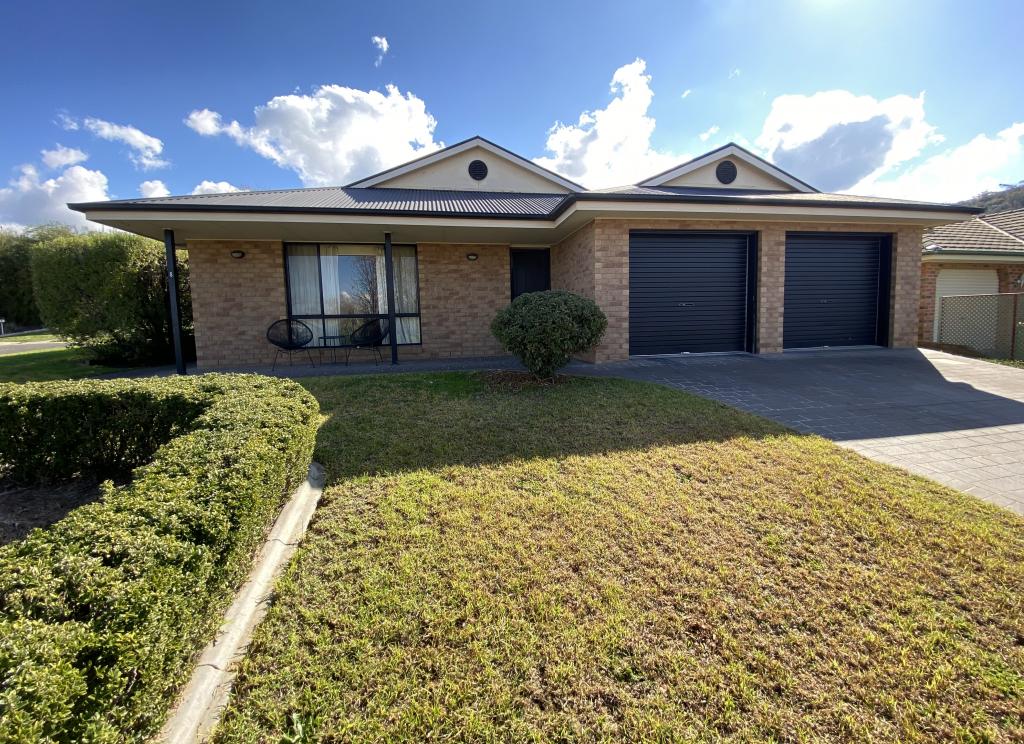 8 Howard Lane, Glenroy, NSW 2640