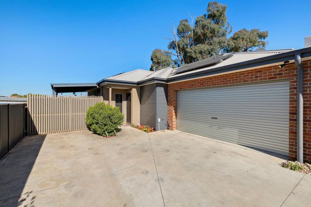 3/9 Spencer St, Sebastopol, VIC 3356