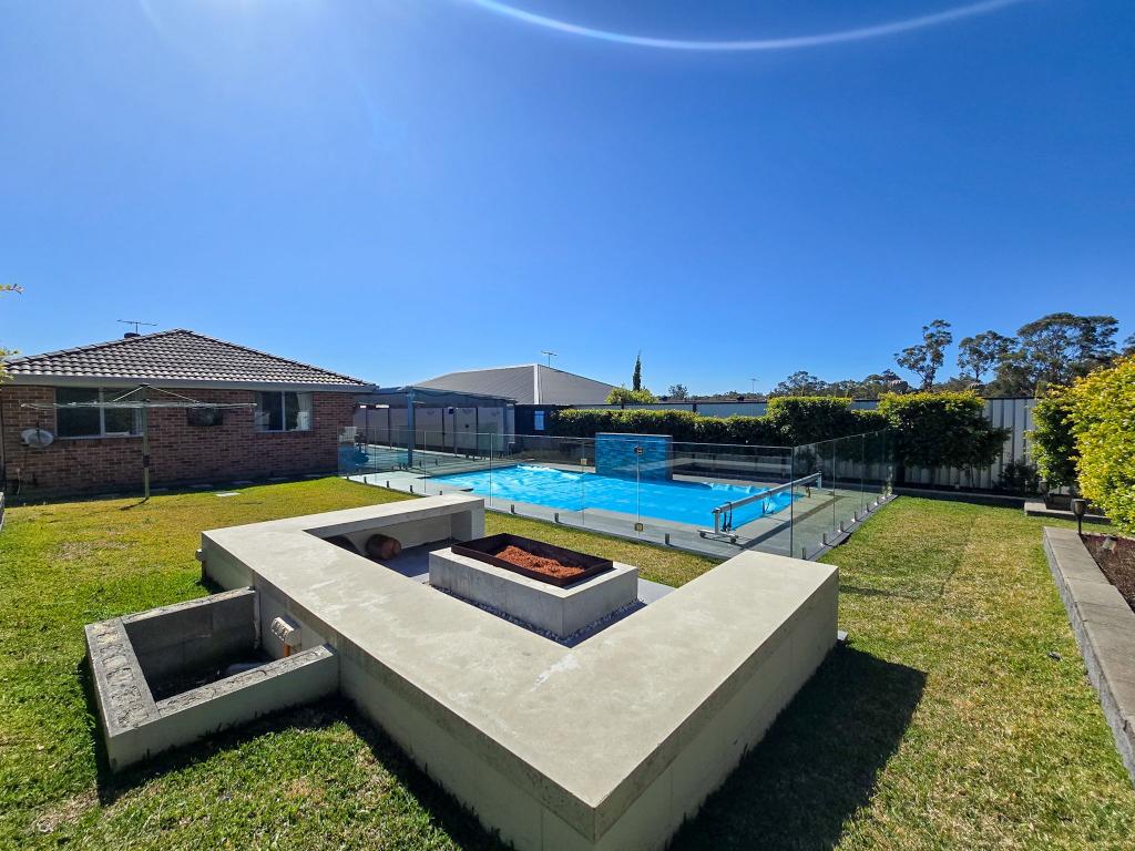 35 Withnell Cres, St Helens Park, NSW 2560