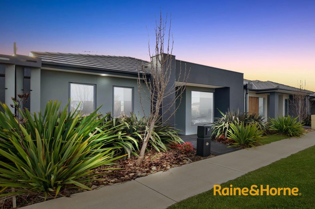 7 Dalston Path, Wyndham Vale, VIC 3024