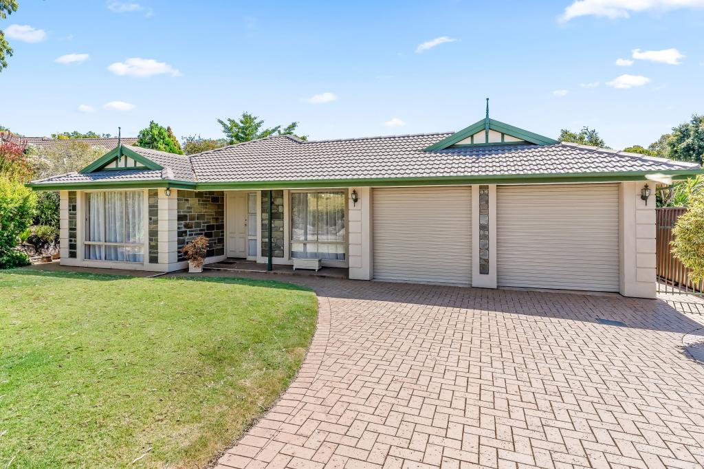 10 Mulberry Gr, Aberfoyle Park, SA 5159