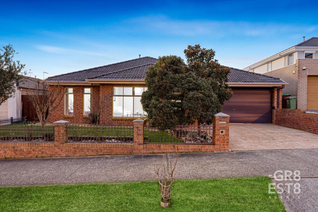 106 GRICES RD, BERWICK, VIC 3806