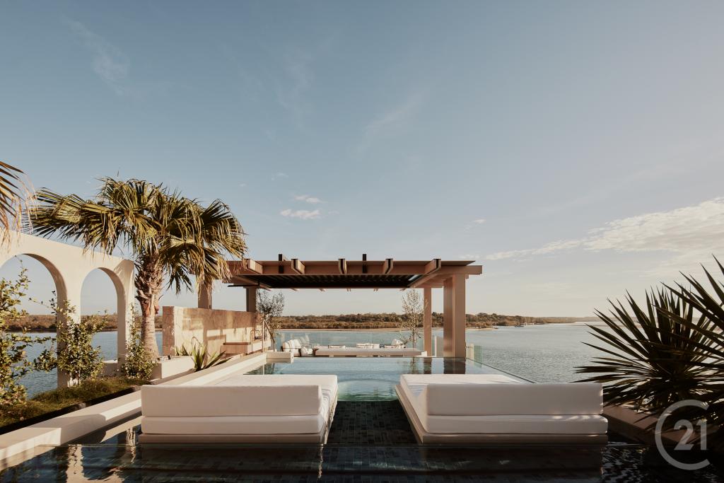 1 WILLIAM ST, NOOSAVILLE, QLD 4566