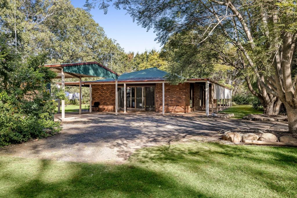 12 Penny Rd, Highfields, QLD 4352