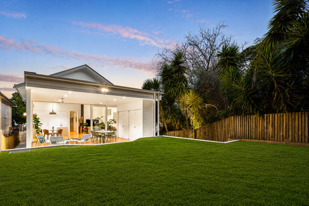 27 Guthrie St, Paddington, QLD 4064