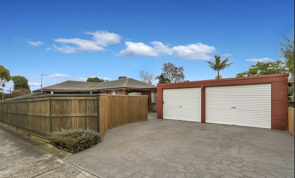 2/83 Lamont Cres, Cranbourne, VIC 3977