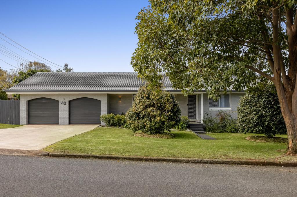 40 Debra St, Centenary Heights, QLD 4350